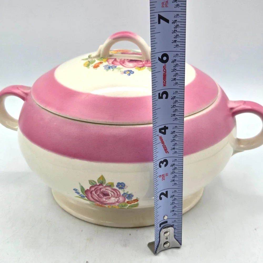 Large Vintage‎ Shabby Chic Covered Casserole Pink & Cream with Rose Unmarked